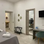 Rosaroll Homes 住宿加早餐酒店 3*